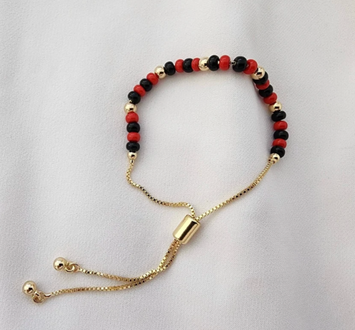 Azabache Adjustable Bracelet – 18K Gold Plated Elegant Jewellery